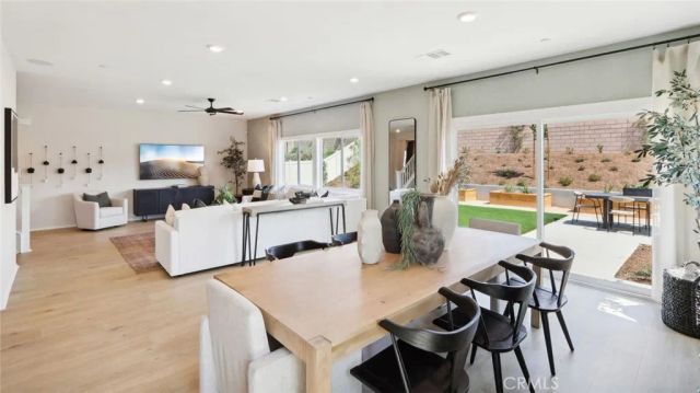 30561 Camino Placer, Winchester, CA 92596
