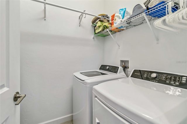 15941 CLEAR SKIES PLACE, Bradenton, FL 34211