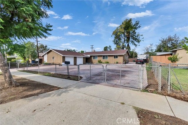 5121 Sierra Street, Riverside, CA 92504