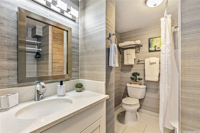 134 Kapahulu Avenue 303, Honolulu, HI 96815