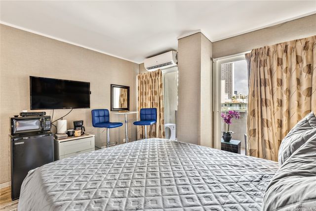 134 Kapahulu Avenue 303, Honolulu, HI 96815