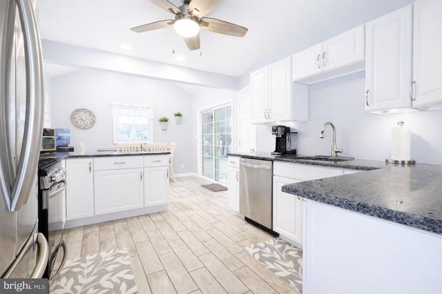 418 PERKINS LN, Delanco, NJ 08075