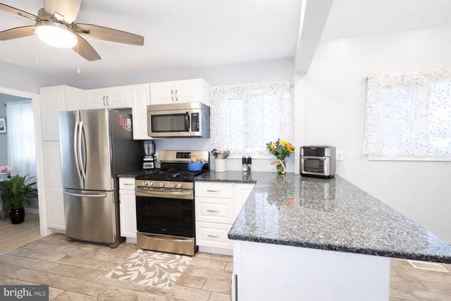 418 PERKINS LN, Delanco, NJ 08075