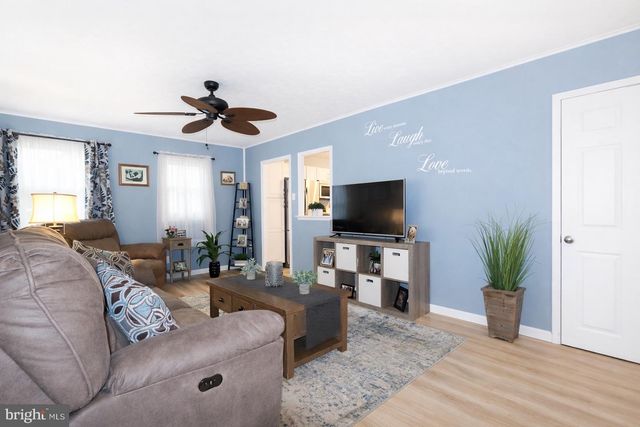 418 PERKINS LN, Delanco, NJ 08075