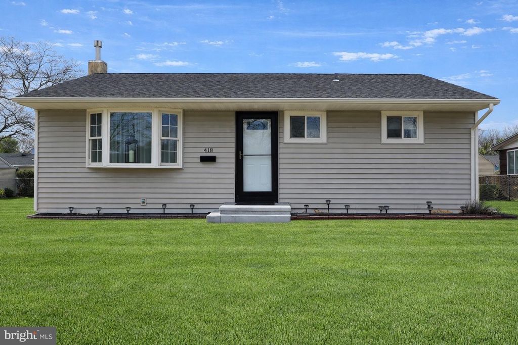 418 PERKINS LN, Delanco, NJ 08075