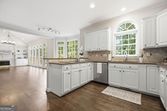 2046 Kinsmon Drive, Marietta, GA 30062
