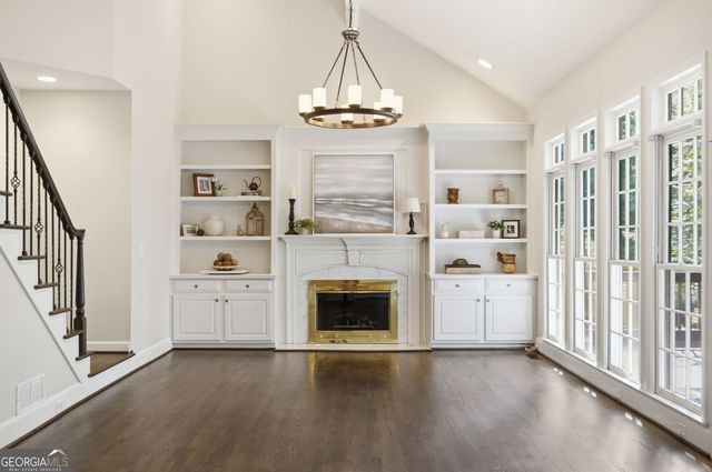 2046 Kinsmon Drive, Marietta, GA 30062