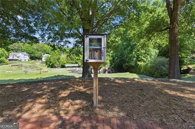 2046 Kinsmon Drive, Marietta, GA 30062
