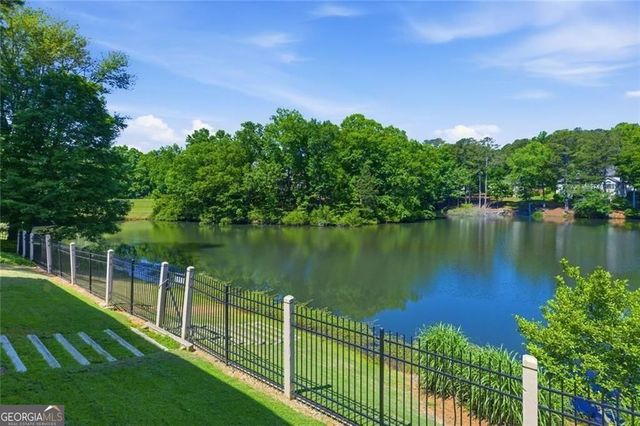 2046 Kinsmon Drive, Marietta, GA 30062