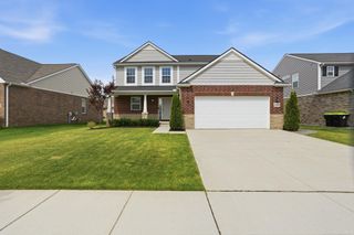 48643 Pioneer Avenue, Macomb Twp, MI 48042