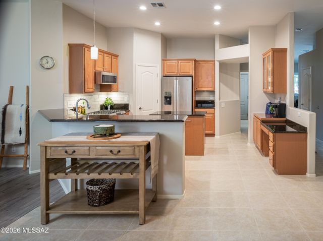 12898 N Cenozoic Drive, Marana, AZ 85658