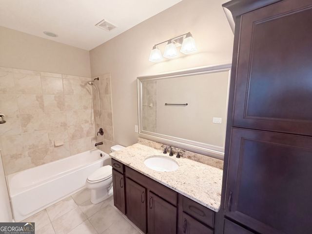 2256 Royal Vineyard Lane SE, Smyrna, GA 30080