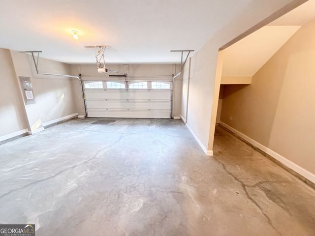2256 Royal Vineyard Lane SE, Smyrna, GA 30080