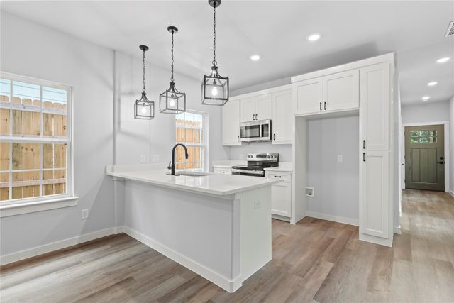 2426 Saint Clair Drive, Dallas, TX 75215