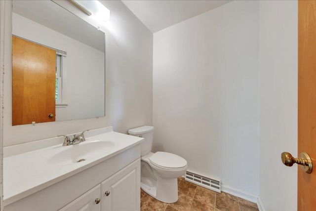 3067 Green Hill DR, Salem, VA 24153