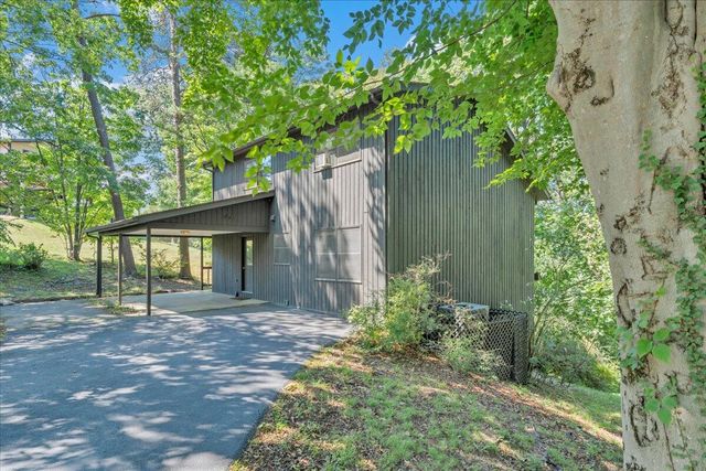 3067 Green Hill DR, Salem, VA 24153