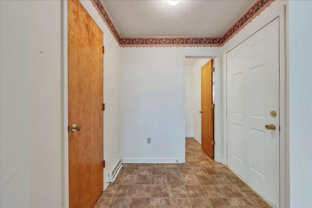 3067 Green Hill DR, Salem, VA 24153