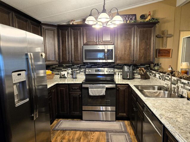 3037 SE 27th Street, Okeechobee, FL 34974