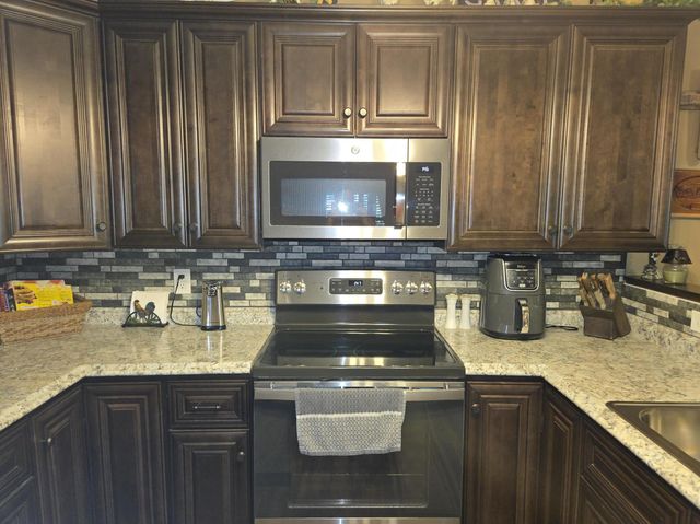 3037 SE 27th Street, Okeechobee, FL 34974