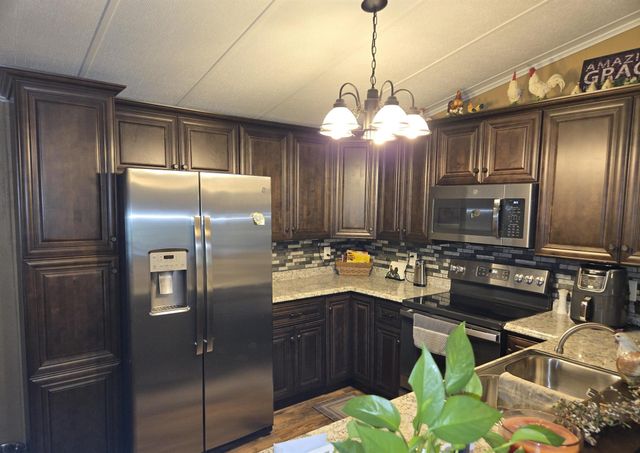 3037 SE 27th Street, Okeechobee, FL 34974