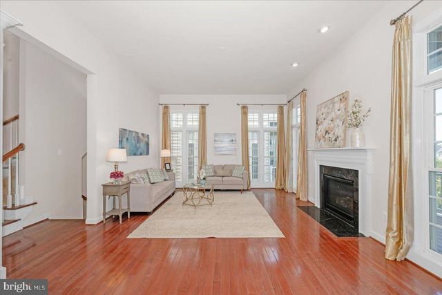 11117 POTOMAC OAKS DR, Rockville, MD 20850