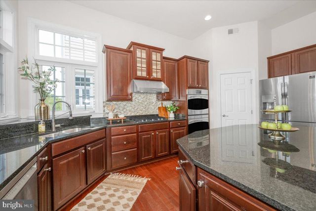 11117 POTOMAC OAKS DR, Rockville, MD 20850