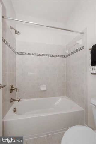11117 POTOMAC OAKS DR, Rockville, MD 20850