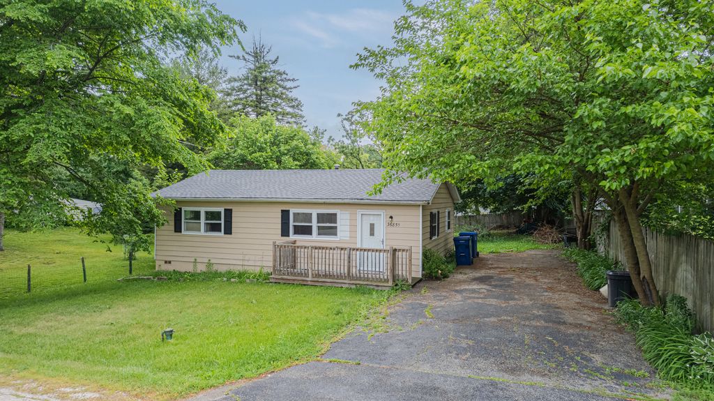 36855 N Elizabeth Drive, Lake Villa, IL 60046