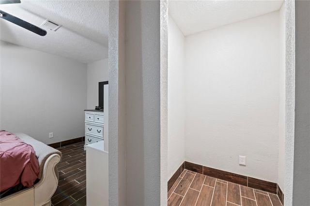 1803 Edgehill Road, Pasadena, TX 77502