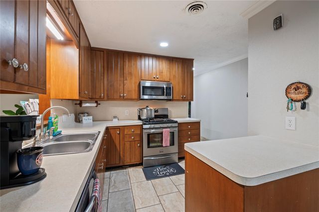 1803 Edgehill Road, Pasadena, TX 77502