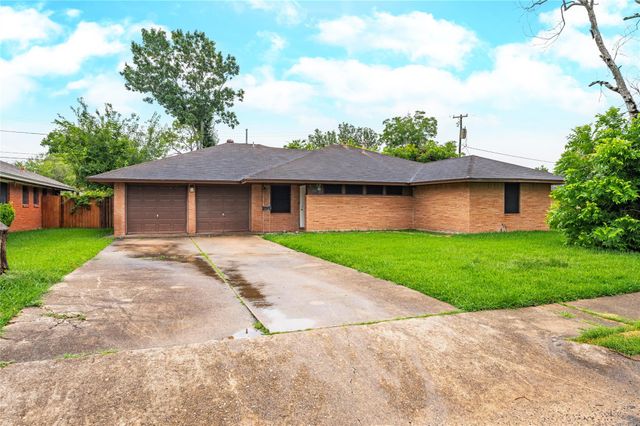 1803 Edgehill Road, Pasadena, TX 77502