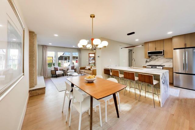 406 South Boulevard C, Evanston, IL 60202