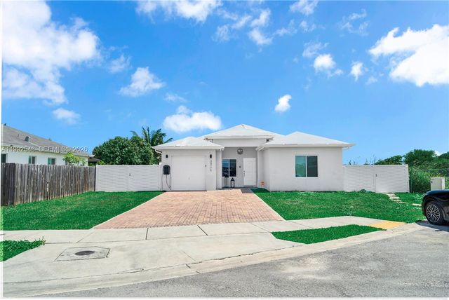 30775 SW 158th Path A, Homestead, FL 33033
