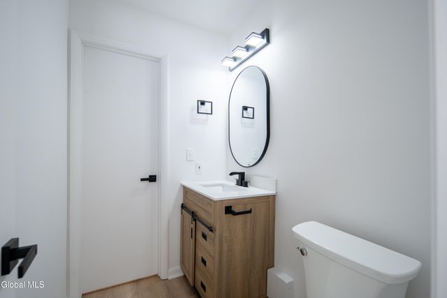 29 Surrey Hill Drive, Colonie, NY 12110