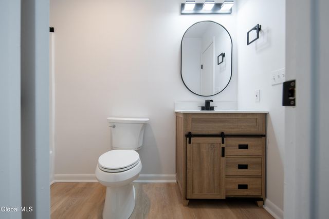 29 Surrey Hill Drive, Colonie, NY 12110