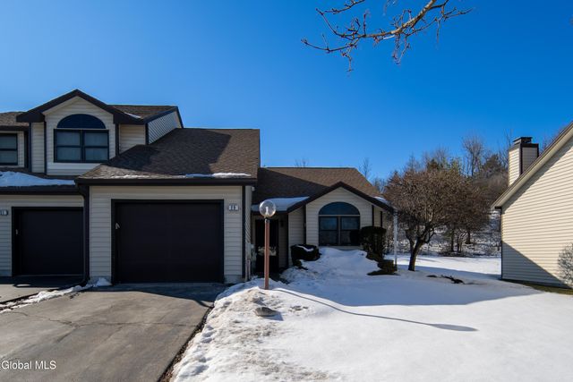 29 Surrey Hill Drive, Colonie, NY 12110