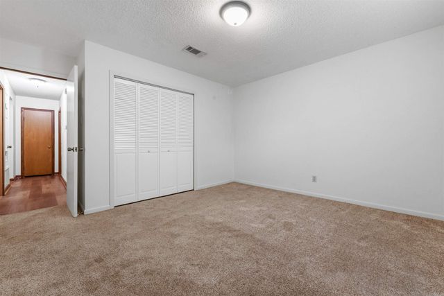 8628 Woodridge Drive, Sherwood, AR 72120