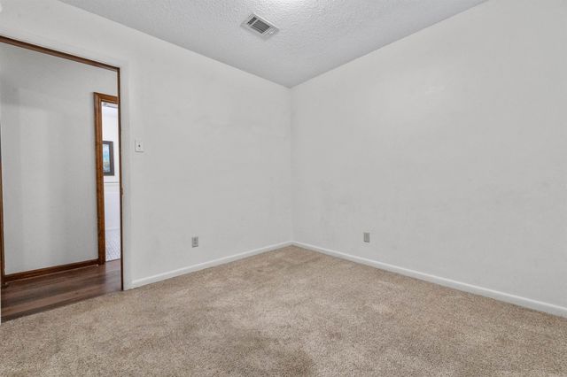 8628 Woodridge Drive, Sherwood, AR 72120
