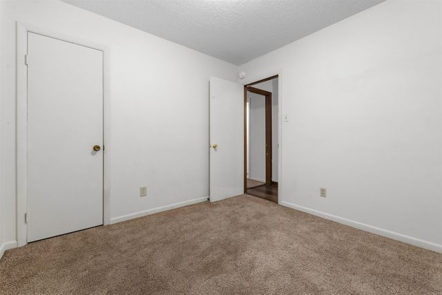 8628 Woodridge Drive, Sherwood, AR 72120