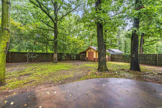 8628 Woodridge Drive, Sherwood, AR 72120