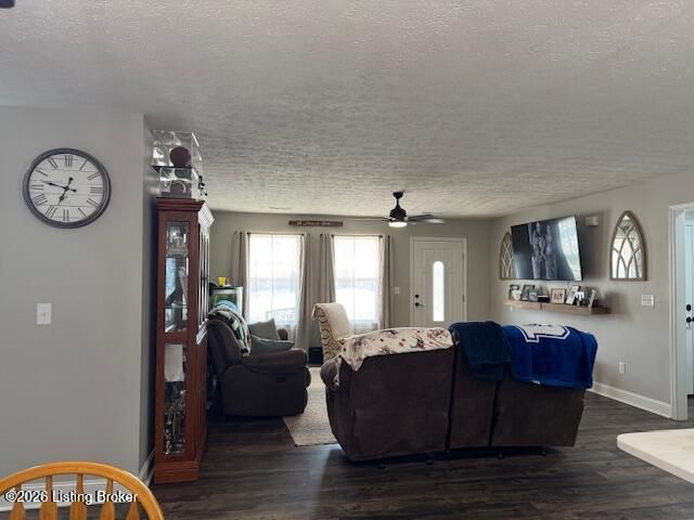 2742 Bagby Way, Louisville, KY 40216