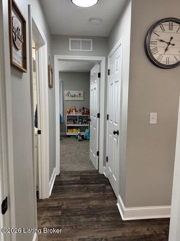 2742 Bagby Way, Louisville, KY 40216