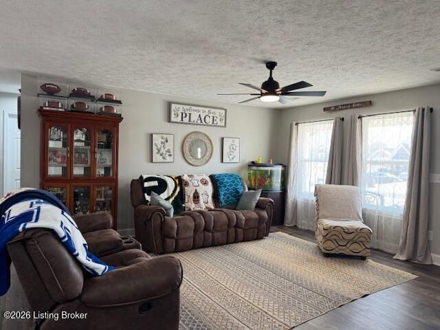 2742 Bagby Way, Louisville, KY 40216