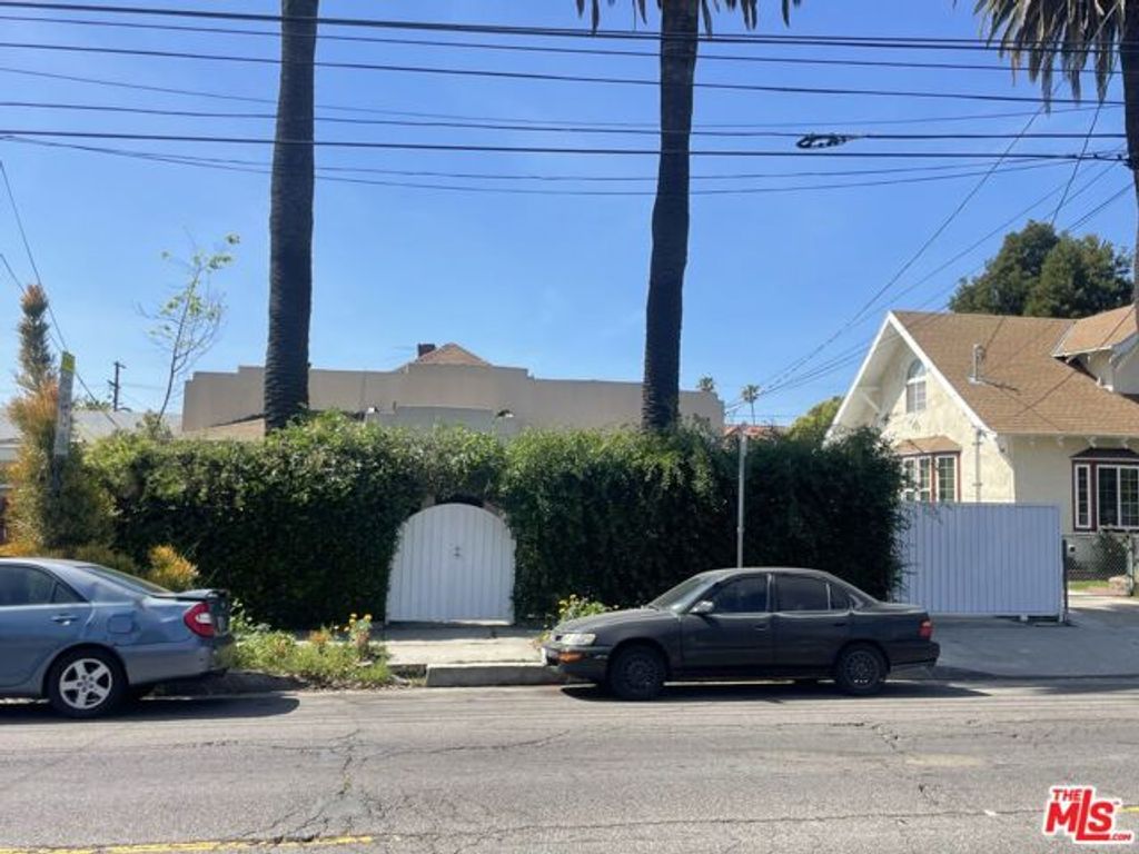 1185 N Normandie Avenue, Los Angeles, CA 90029