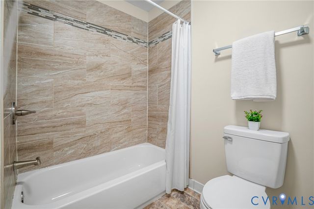930 Admiral Gravely Blvd, Henrico, VA 23231