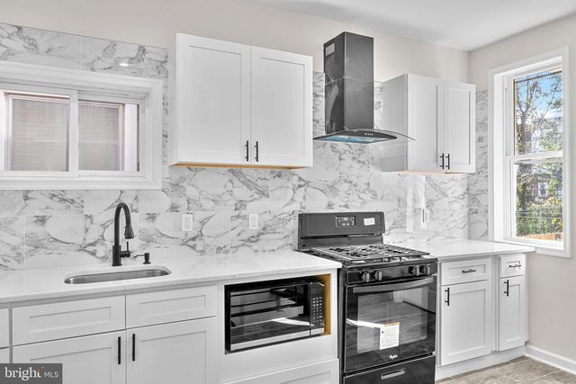 5516 CATHARINE ST, Philadelphia, PA 19143