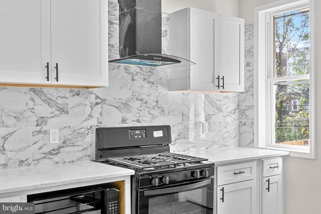 5516 CATHARINE ST, Philadelphia, PA 19143