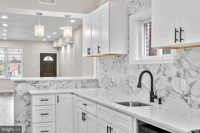 5516 CATHARINE ST, Philadelphia, PA 19143