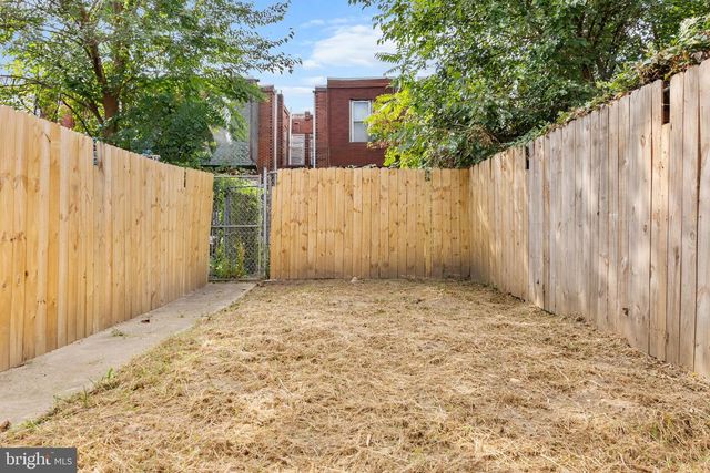 5516 CATHARINE ST, Philadelphia, PA 19143