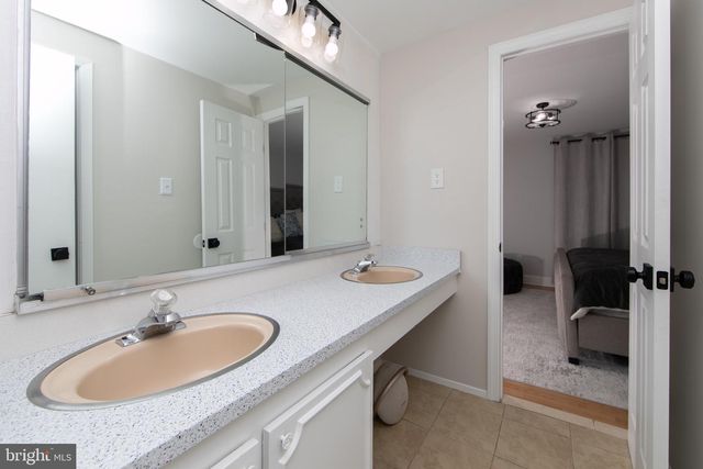 126 ROCKLAND DR, Willingboro, NJ 08046